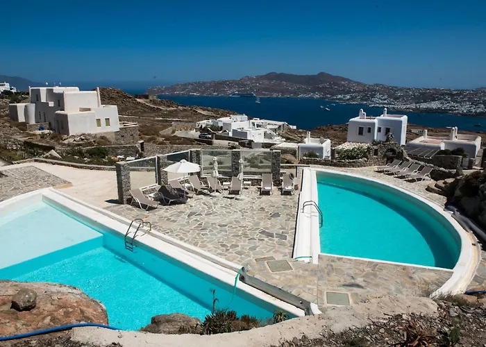 Gorgeous Villa W Ocean Views And Shared Pools