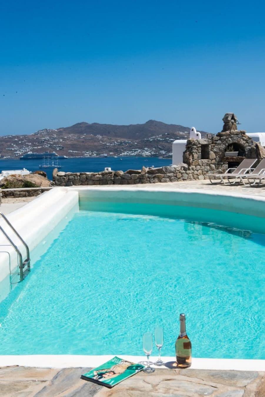 Gorgeous W Ocean Views And Shared Pools Villa