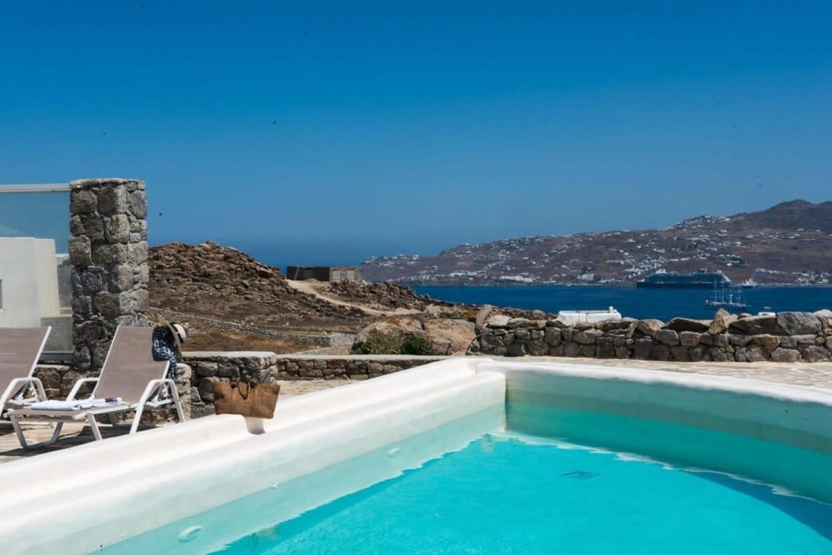 Villa Gorgeous W Ocean Views And Shared Pools Ornos (Mykonos)